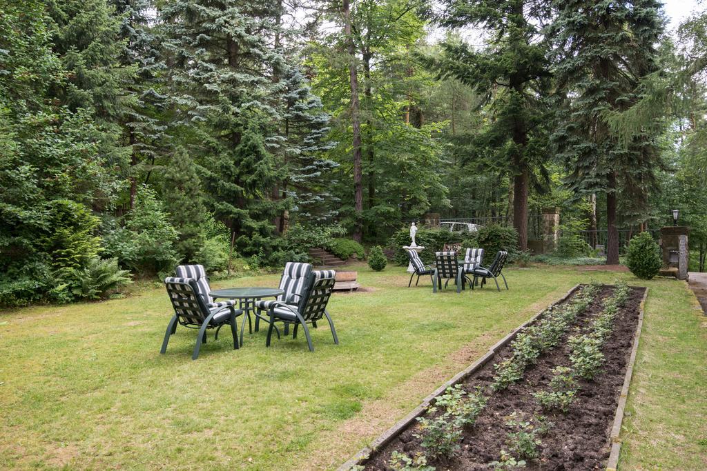 Villa Augustusberg Petrovice  ภายนอก รูปภาพ