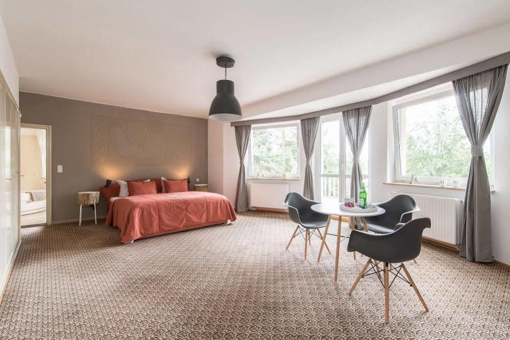 Villa Augustusberg Petrovice  ภายนอก รูปภาพ